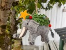 Elefant med juletre, tova ull thumbnail